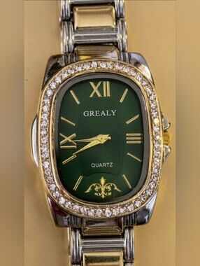 Emerald Green Oval Quartz Watch with Crystal Bezel